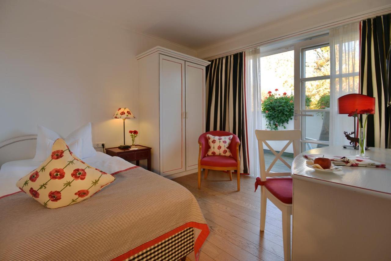 Romantik Hotel & Restaurant Hirsch Sonnenbühl Eksteriør billede