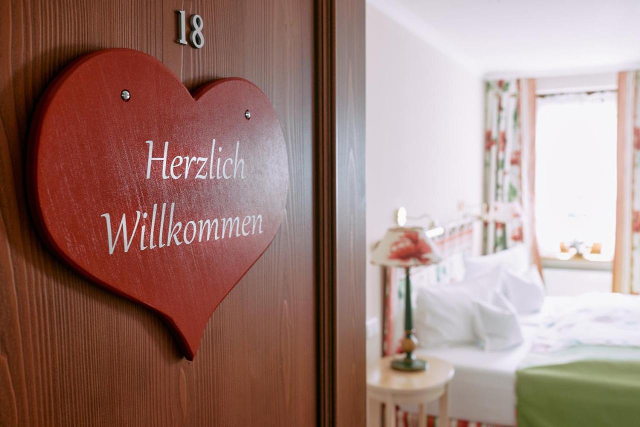 Romantik Hotel & Restaurant Hirsch Sonnenbühl Eksteriør billede