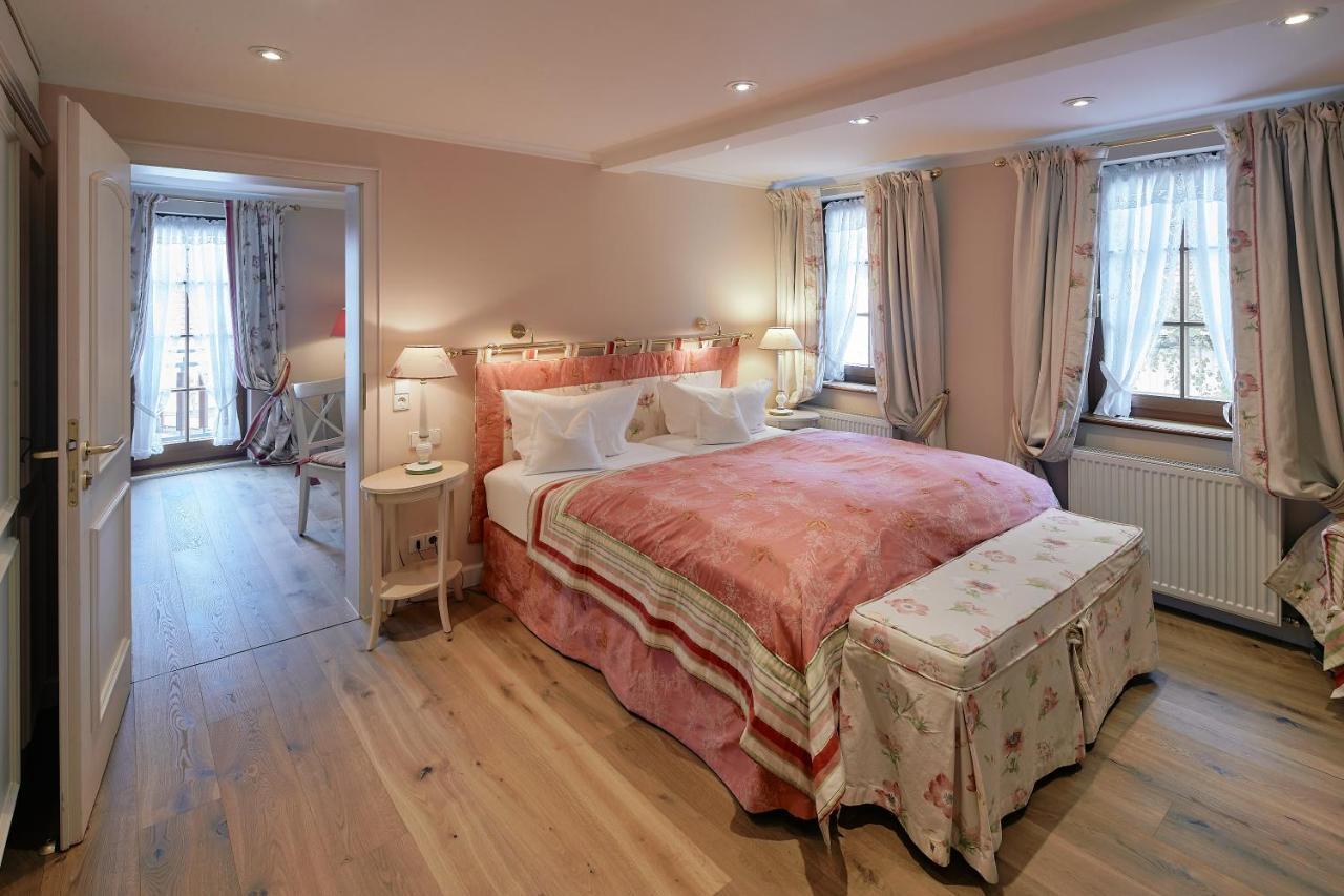 Romantik Hotel & Restaurant Hirsch Sonnenbühl Eksteriør billede